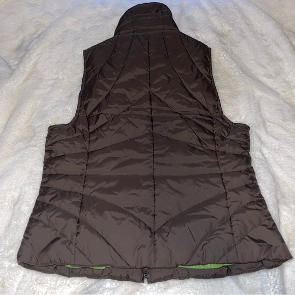 Kenneth Cole Reaction Down Vest - Picture 6 of 9